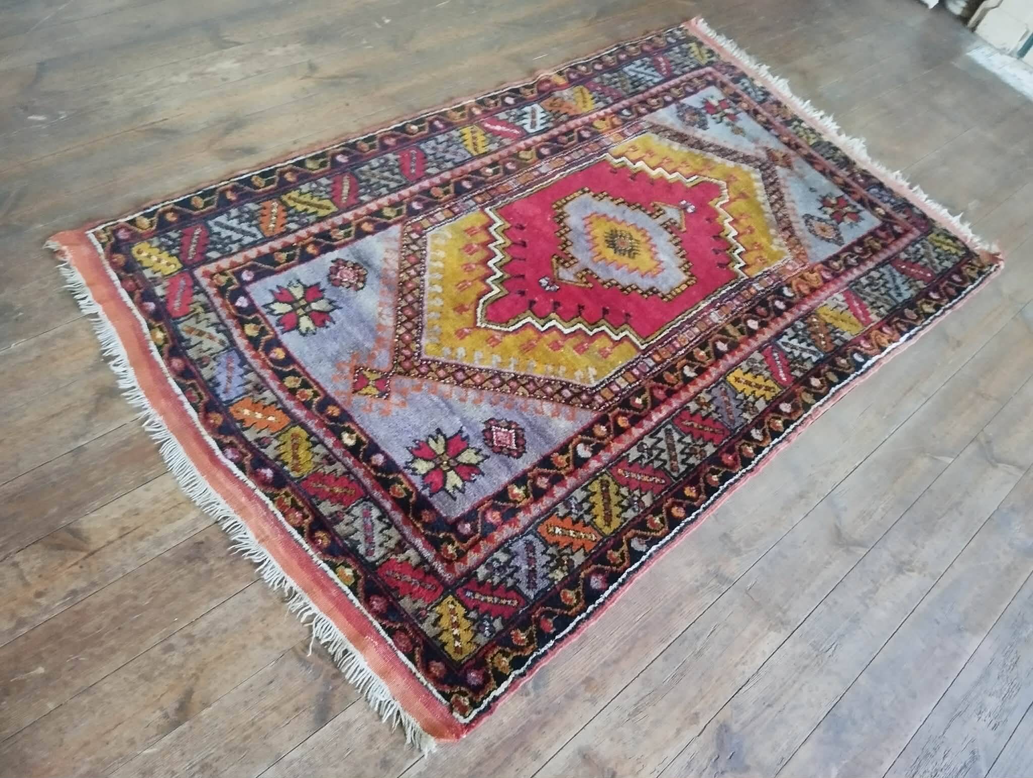 Tapis anatolien Yahyahli fait main 175x110cm