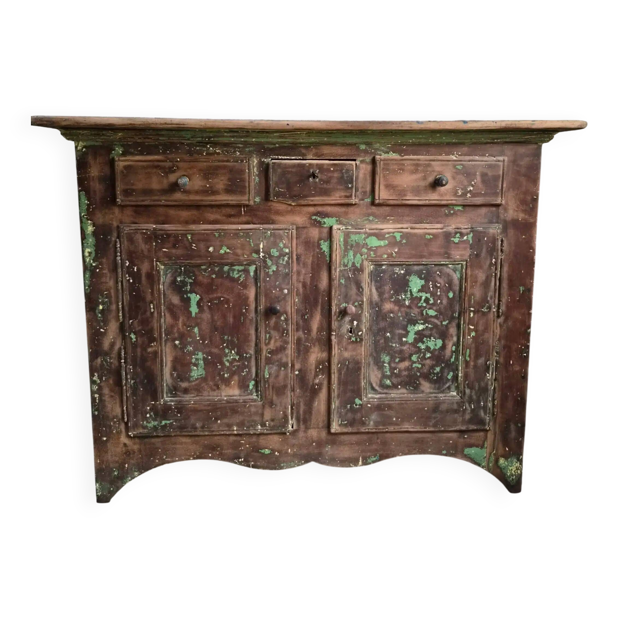 French rustic buffet in walnut, 18th century, 3 drawers and 2 doors.