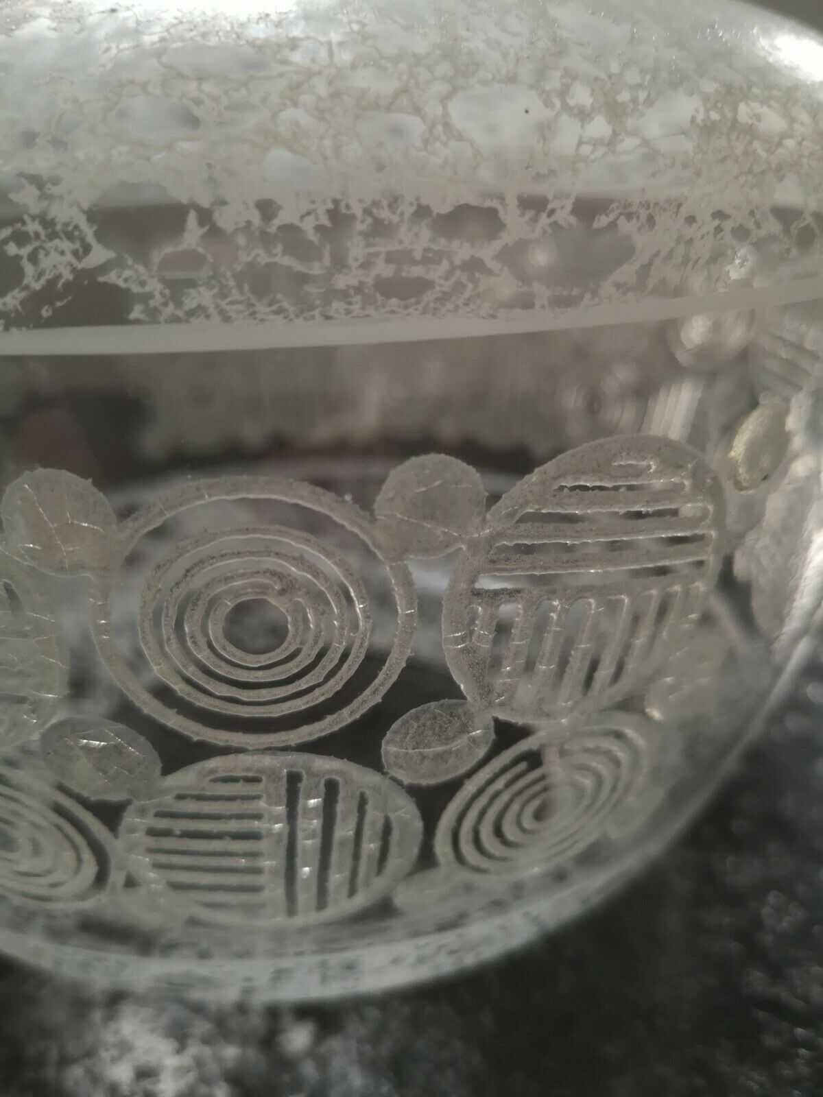 Abat jour verre givré gravé motifs vintage 1970