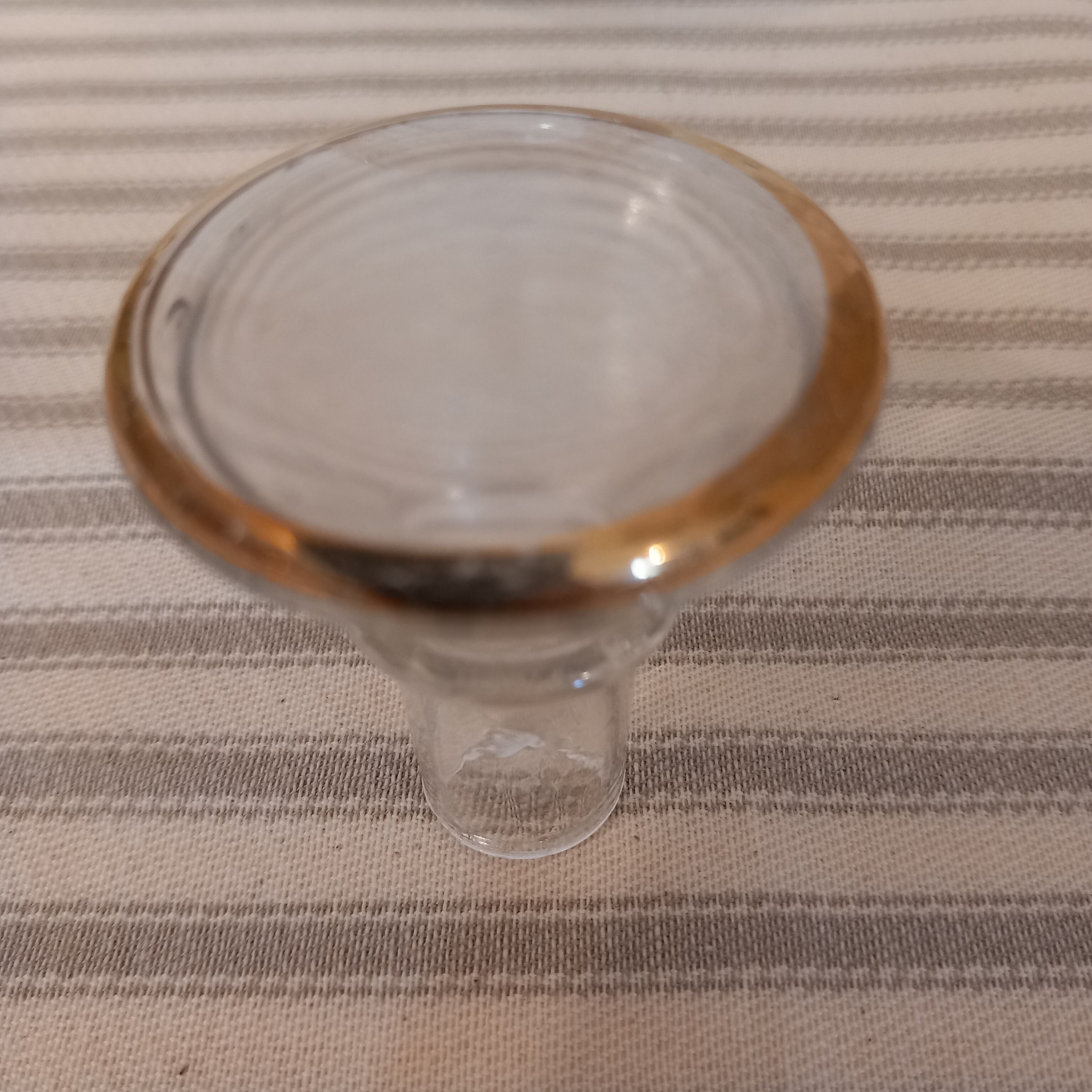 Liquor decanter with golden edging