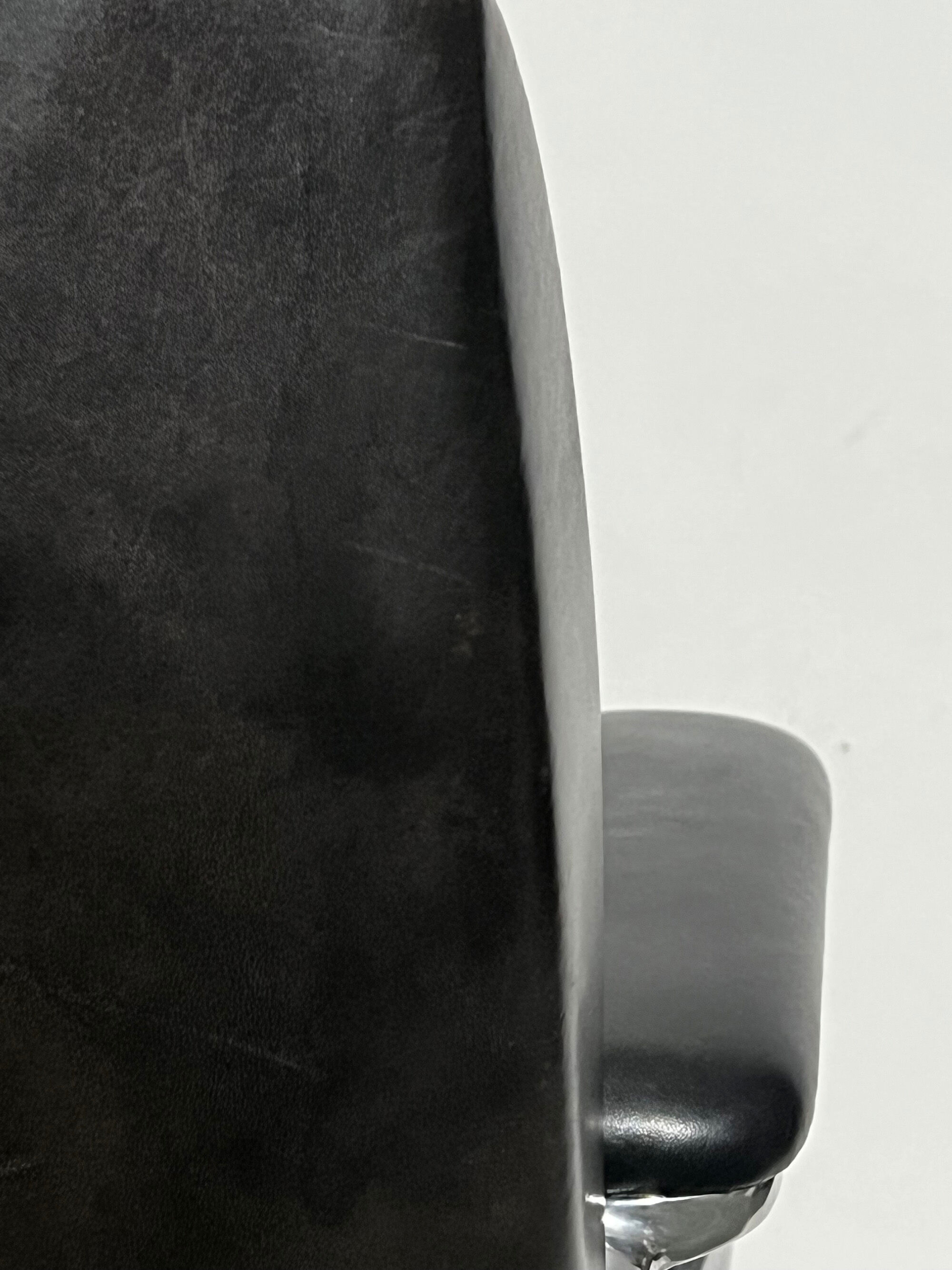 P126 Armchair by Osvaldo Borsani for Tecno, 1966