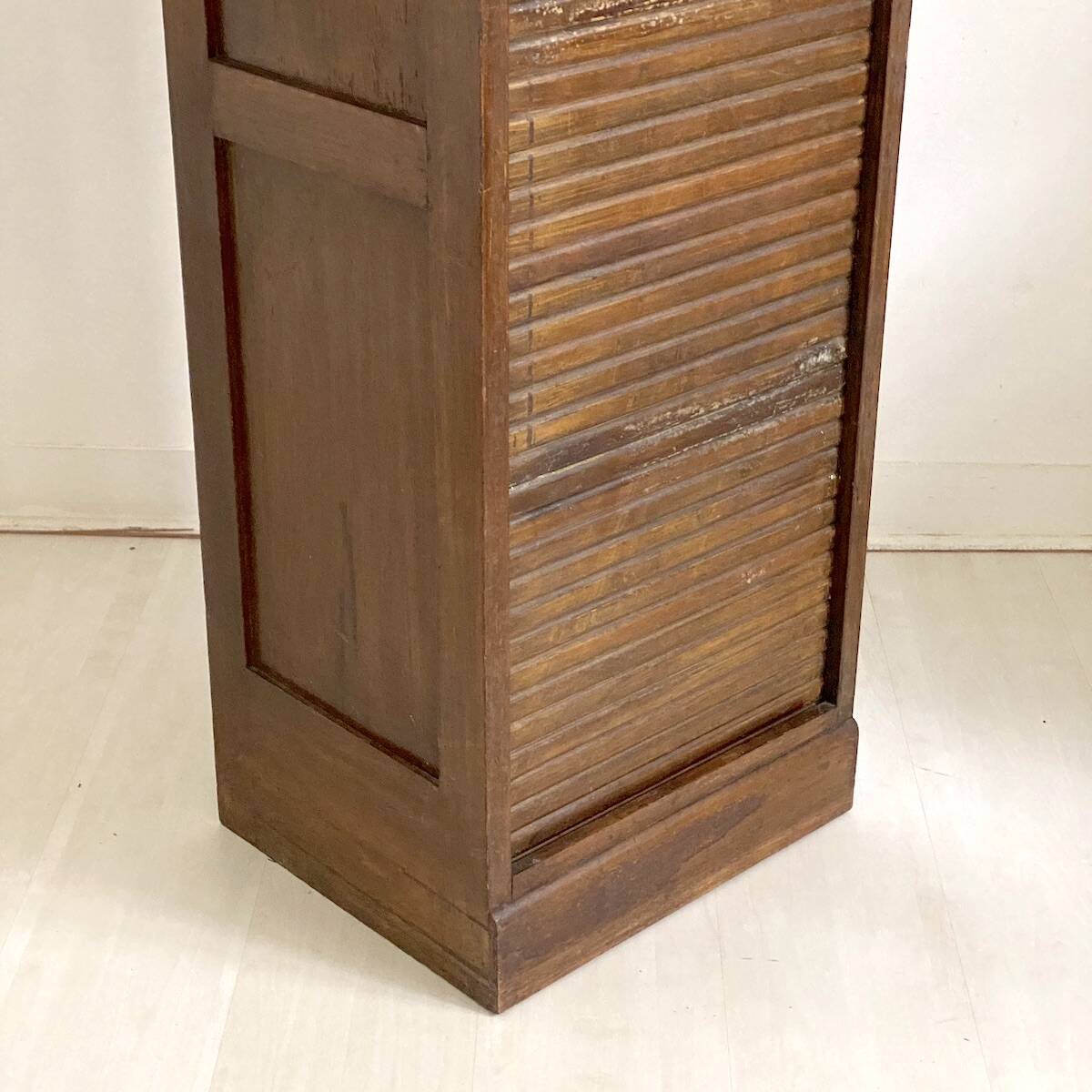 Notary desk with curtain from the 1930s