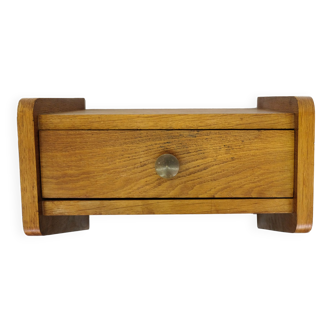 Small bedside to hang from a drawer of the 50s.