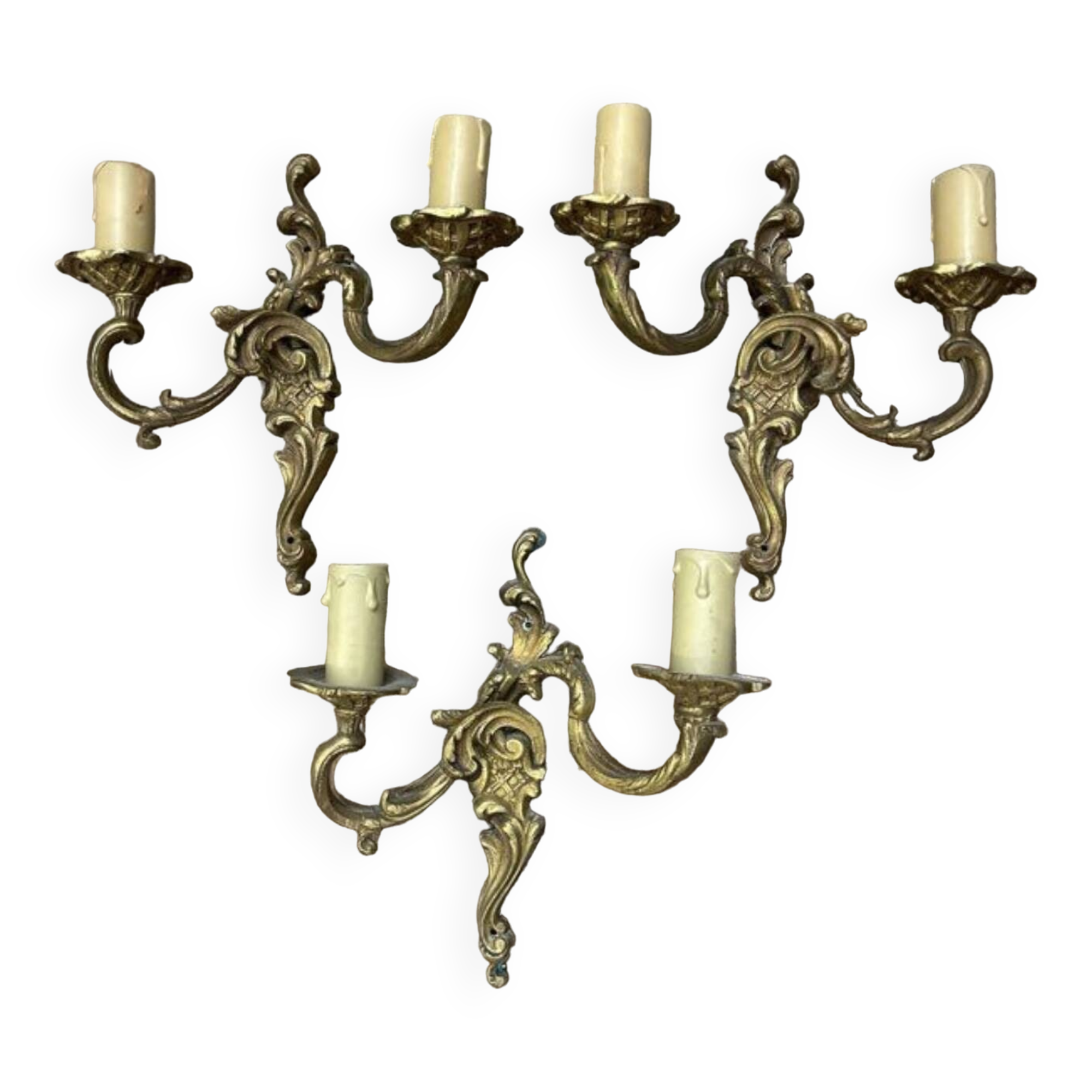 3 stylish wall lights