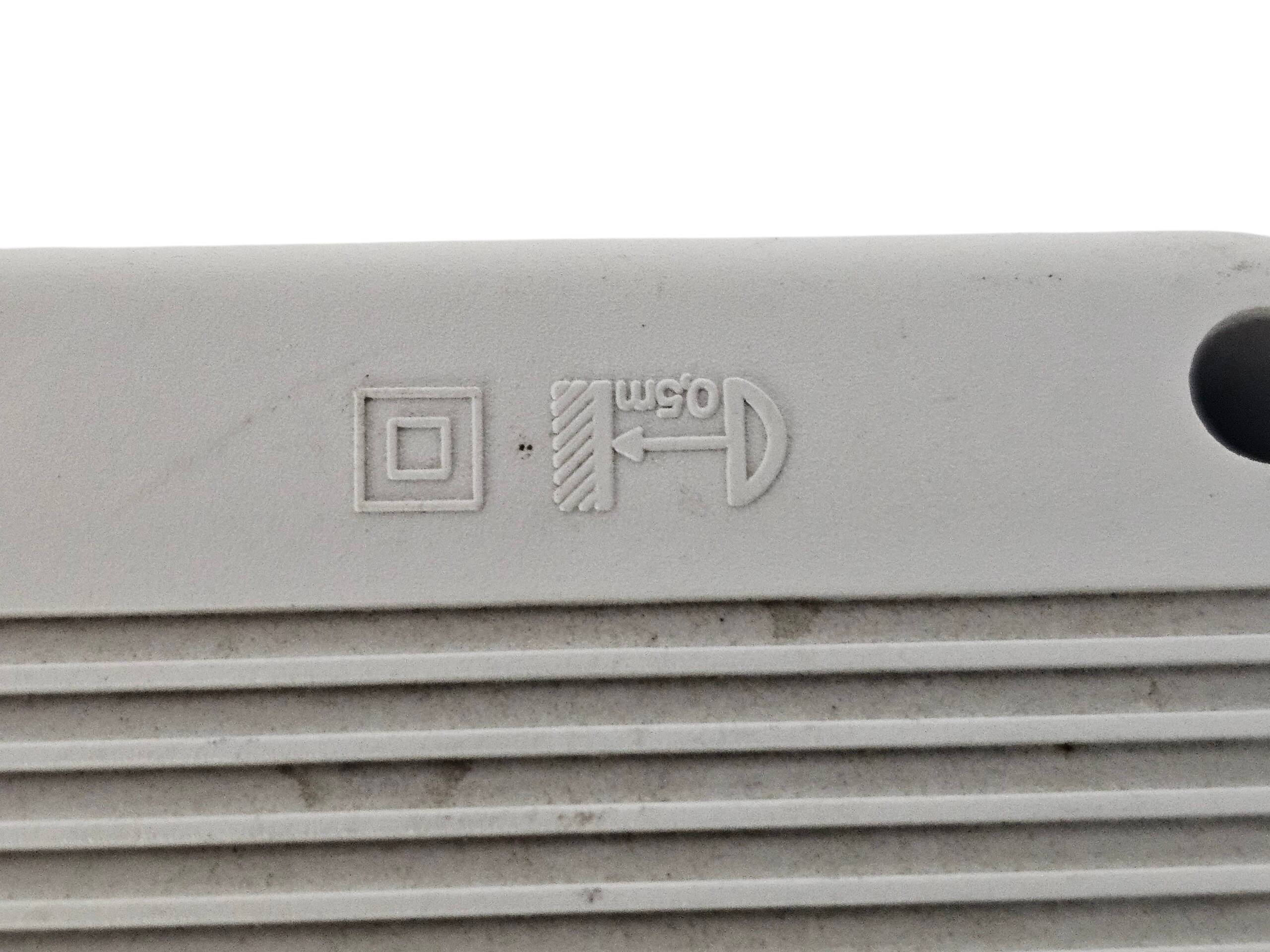 Lumiance Holland - wall spotlight - model 381.970 - cream/white - 80's