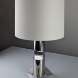 Steel sculpture table lamp