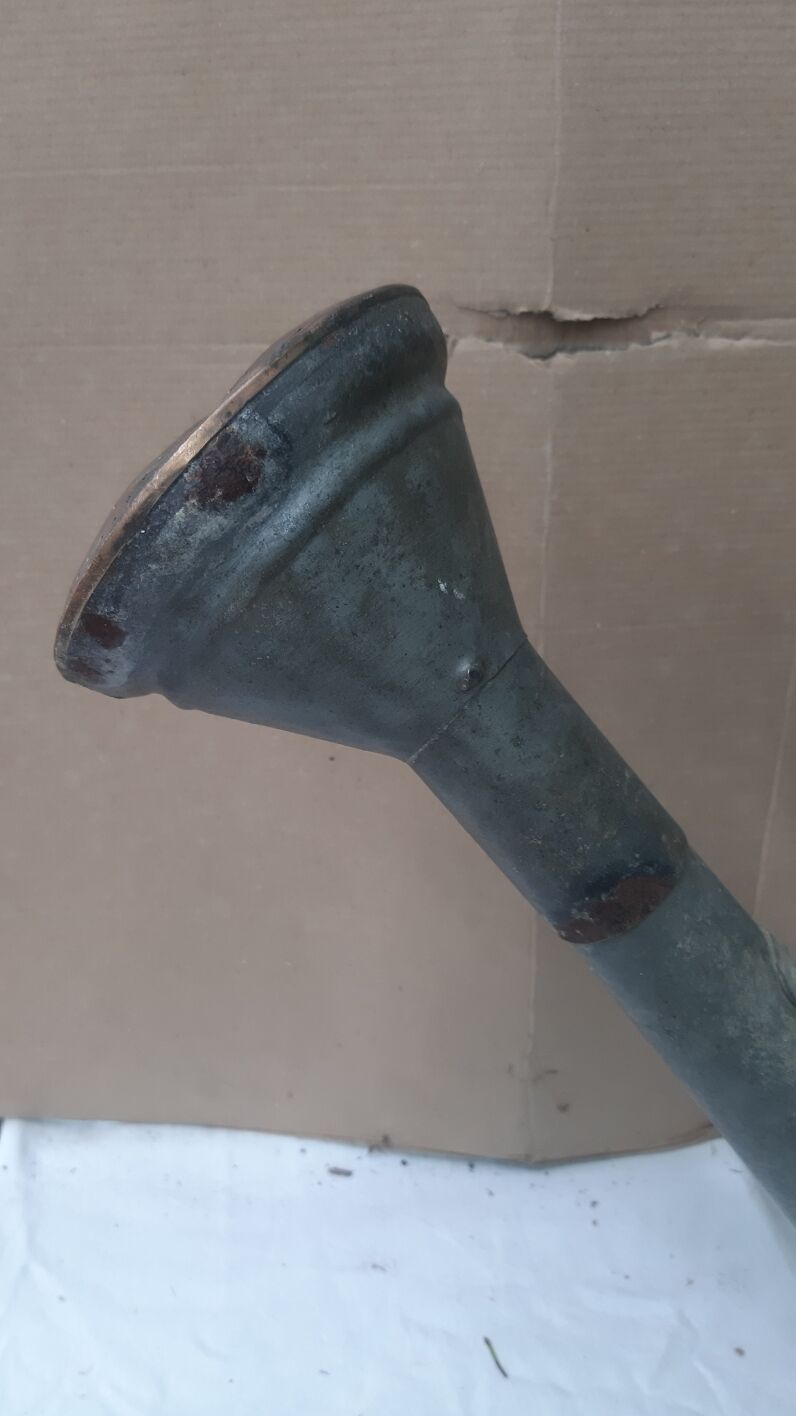 Zinc watering can