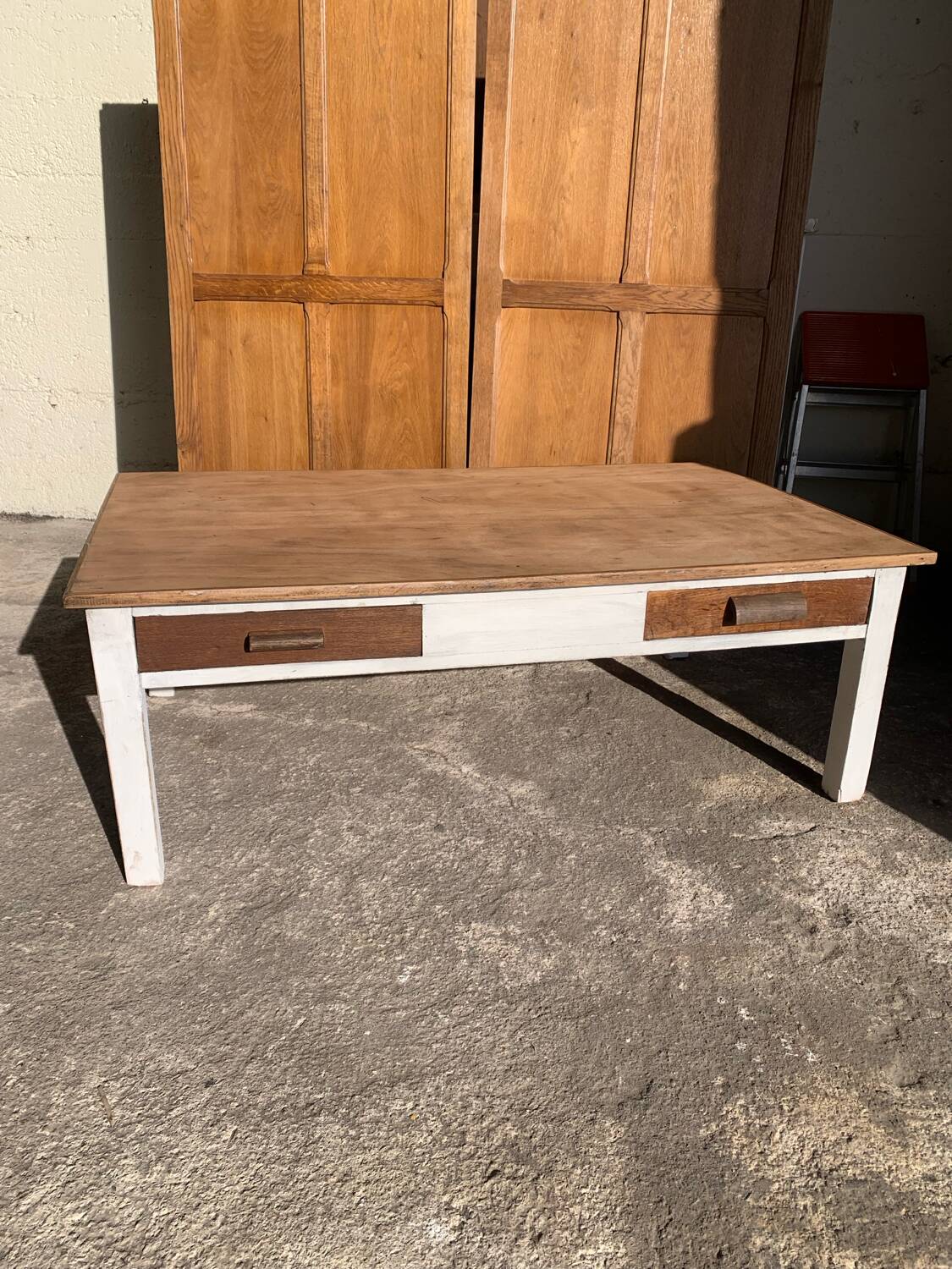 Brut tabletop coffee table