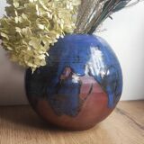 Round vase