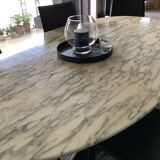 Oval table in Roche and Bobois marble, year 1975