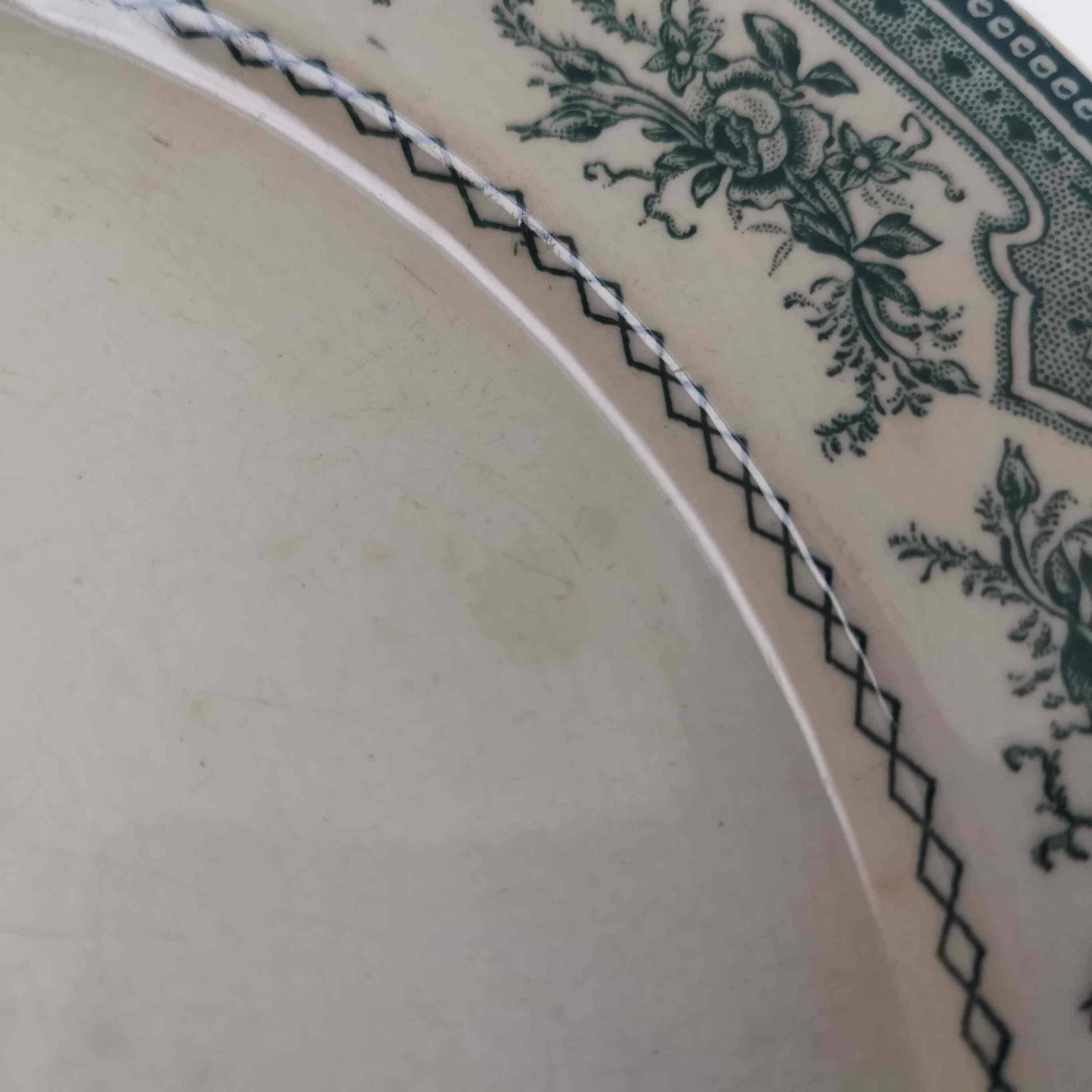 2 Moss Roses flat plates