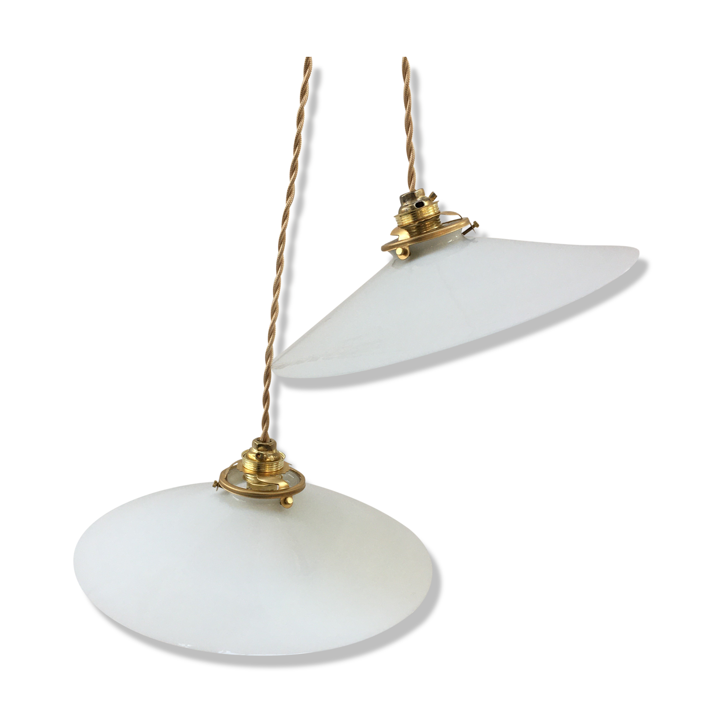 Pair of suspensions in white opaline