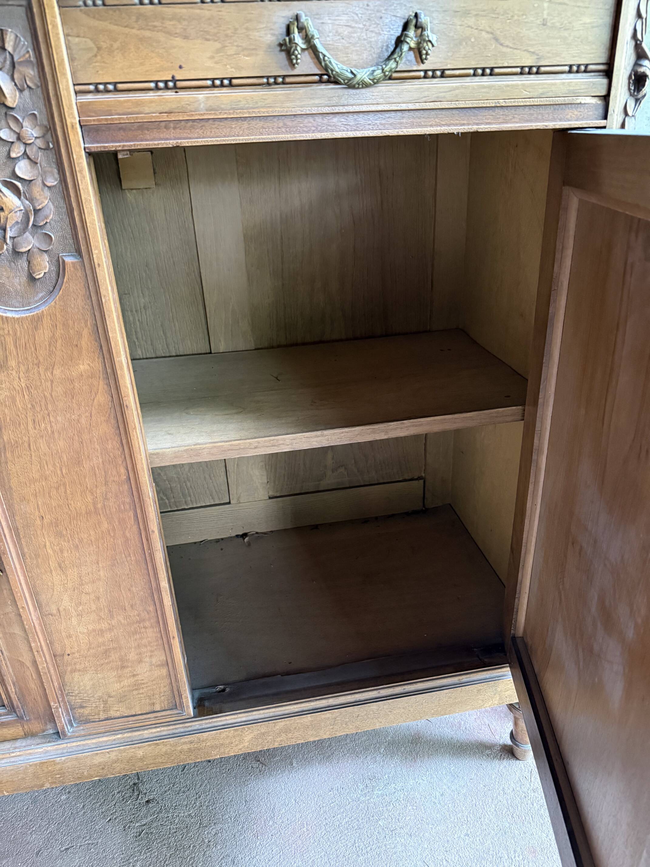 oak sideboard