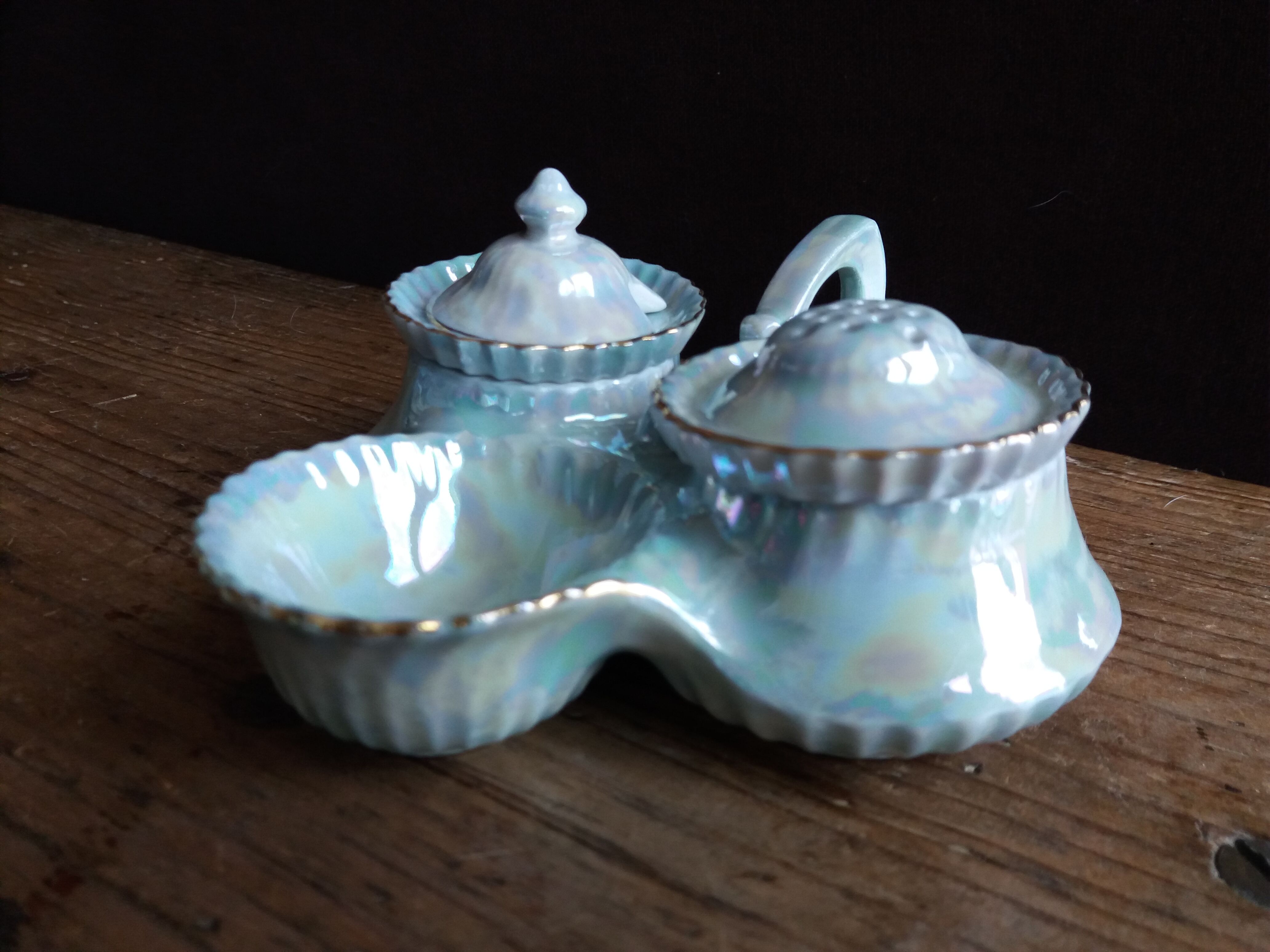 Mustard pepper shaker Victoria China iridescent porcelain