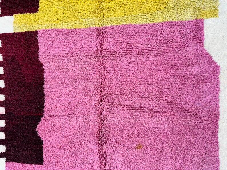 Beni Ouraine handwoven rug, traditional style, size 100 x 200 cm