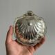 Beurrier en forme de coquillage en métal argenté