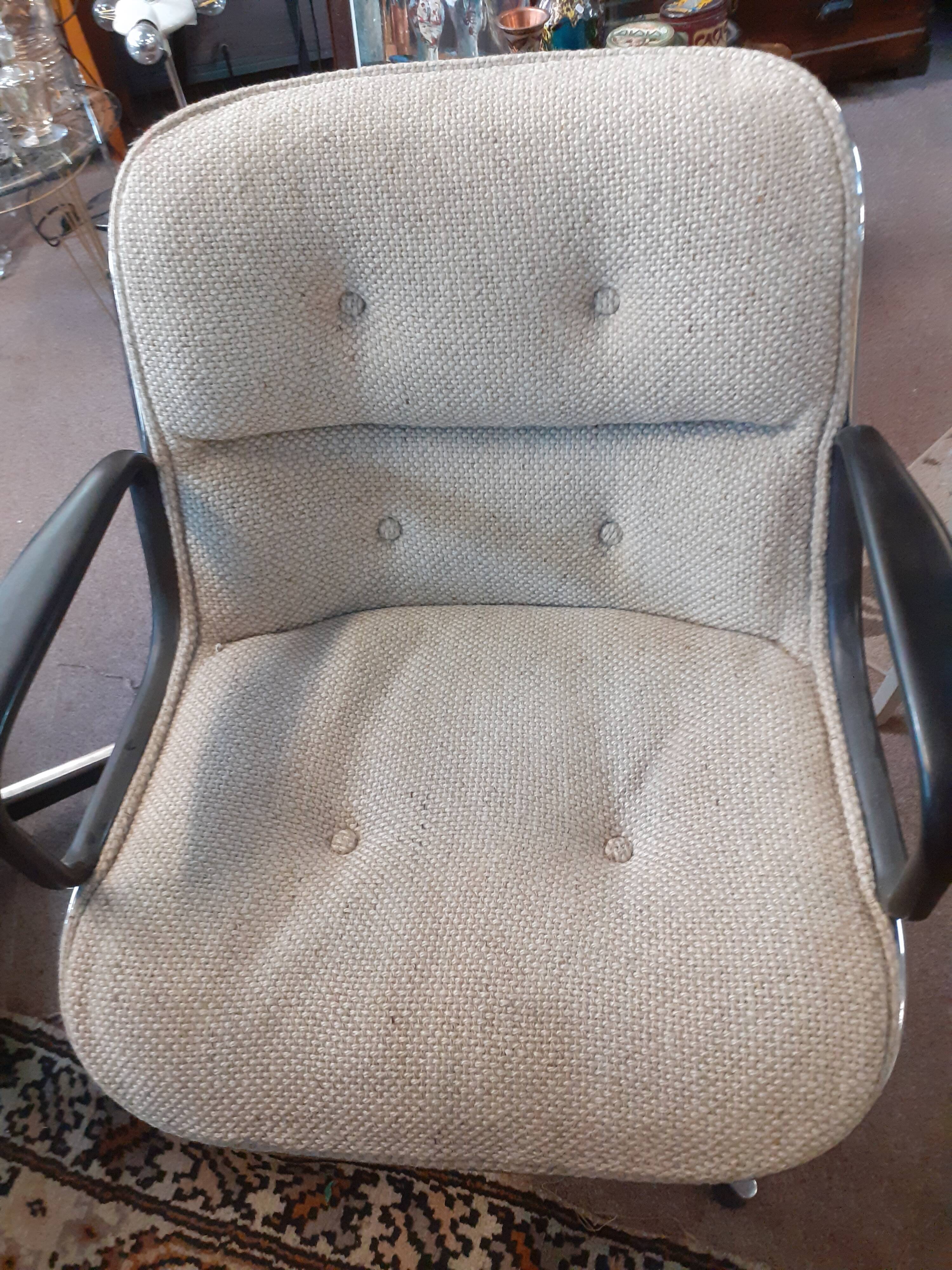 Set of 6 chairs Charles Pollock international editor Knoll