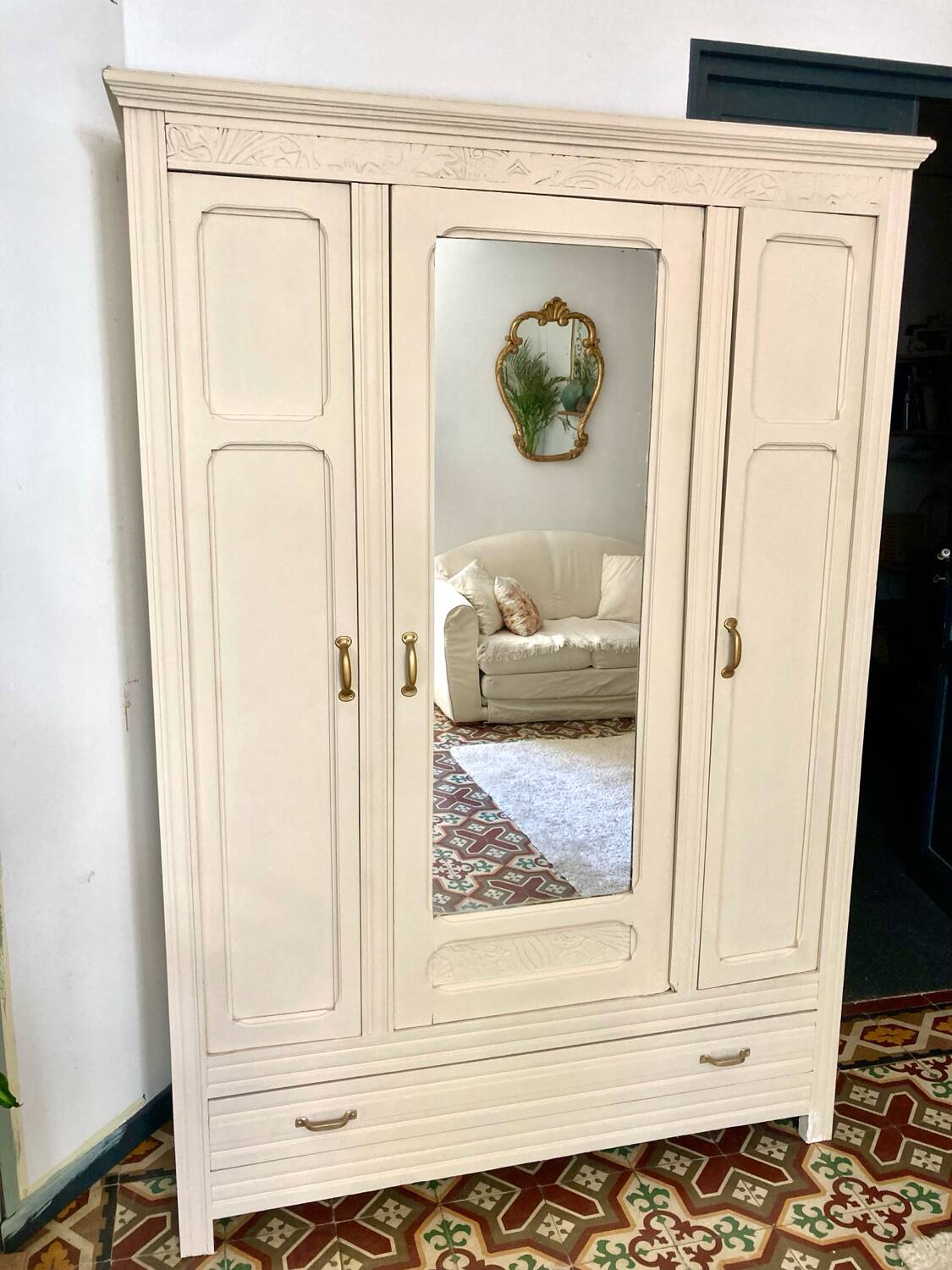 Parisian wardrobe with mirror