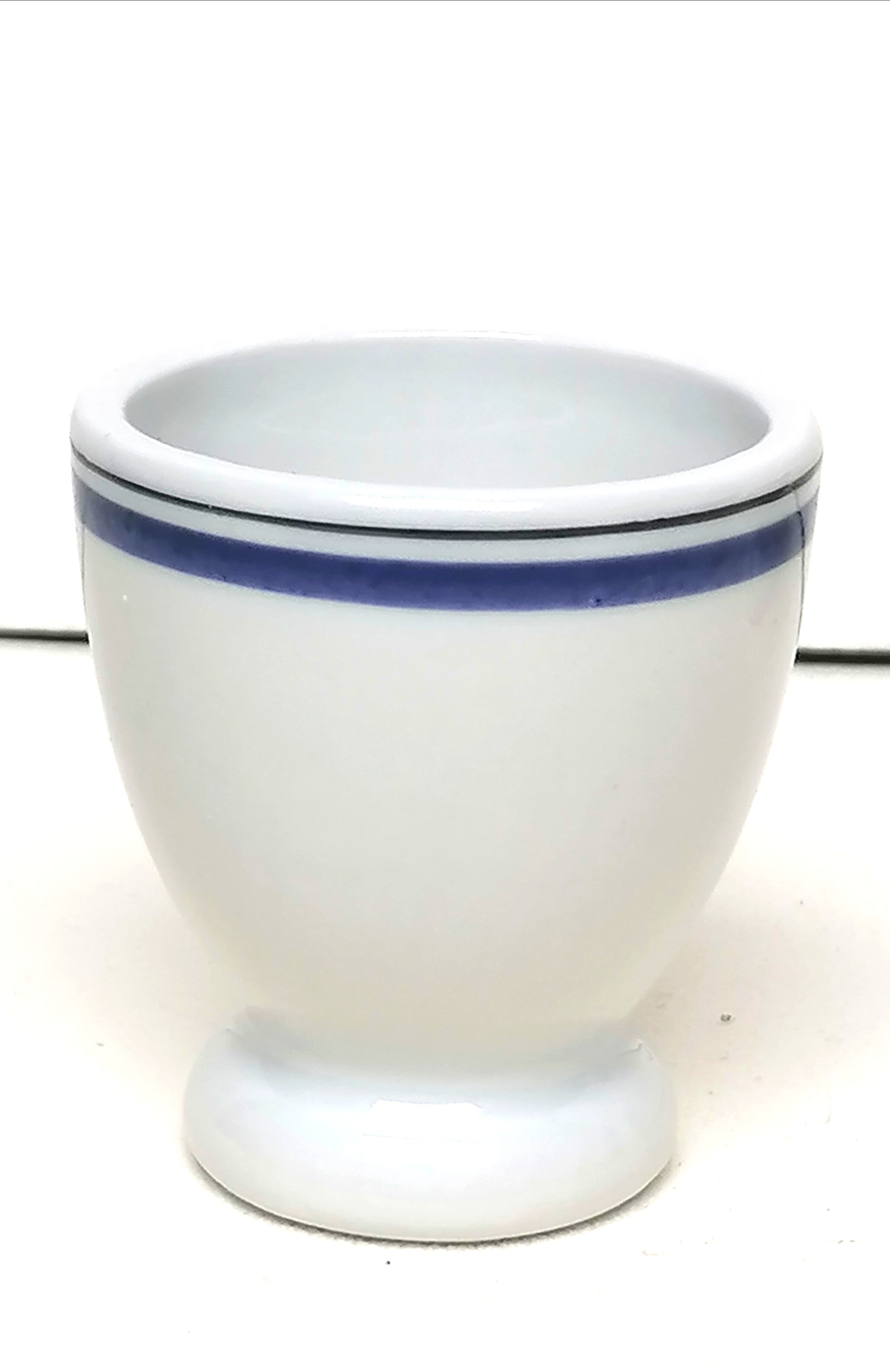 Lot de 3 coquetiers porcelaine d'Auteuil