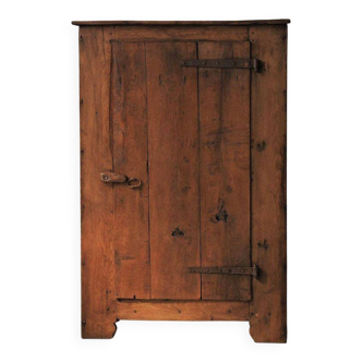 Oak furniture, folk art, Cévennes, 19th century