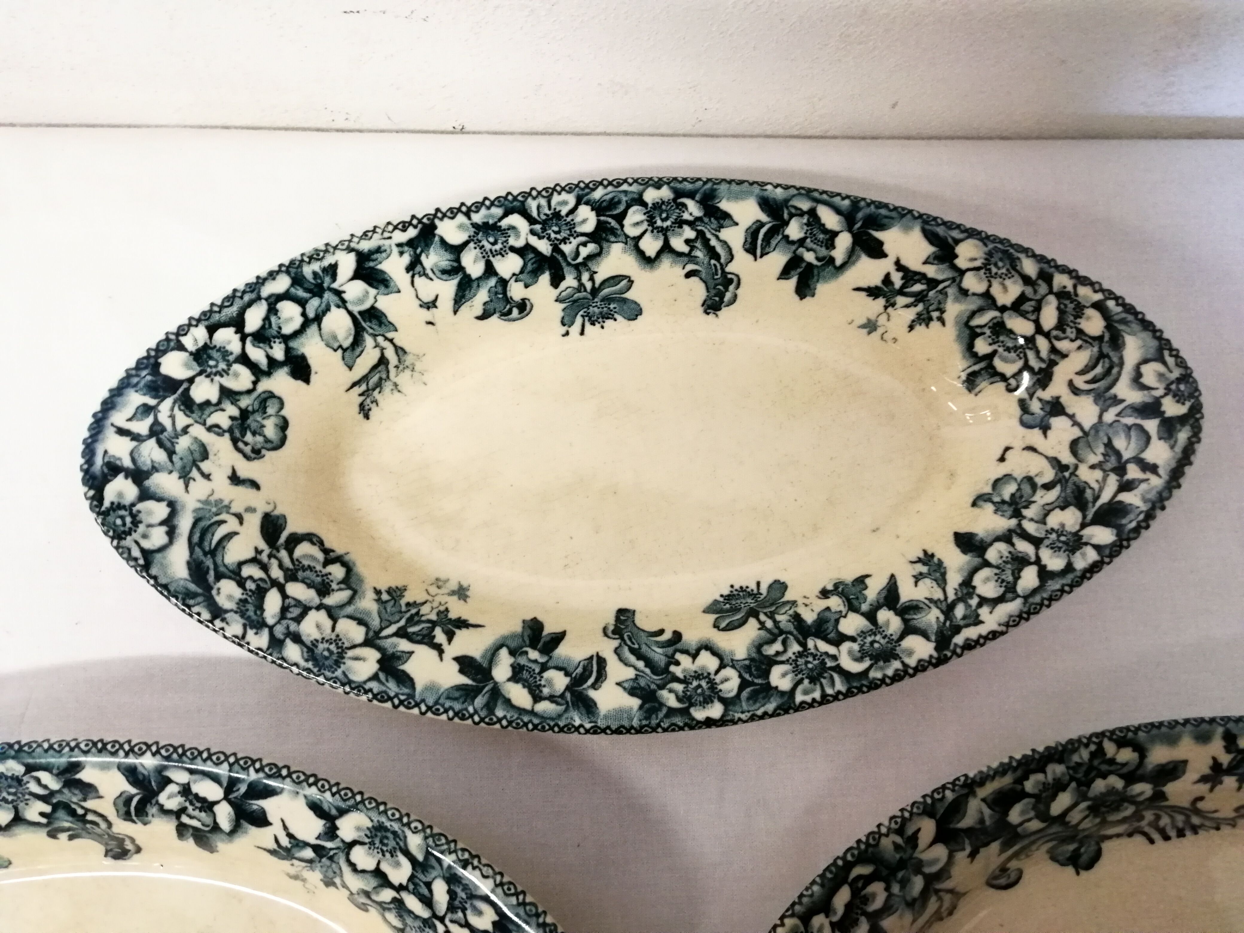 Old raviers, small dishes oval armer
