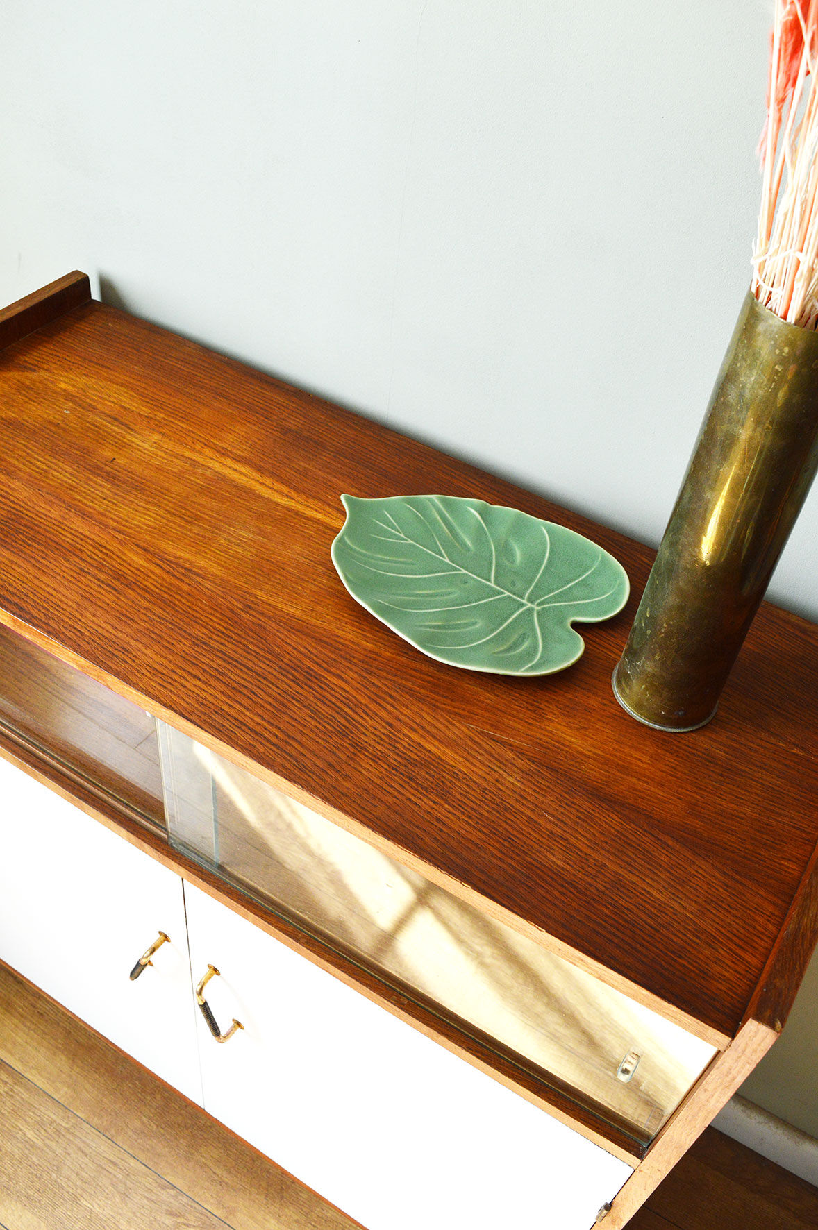 Bahut with compass feet