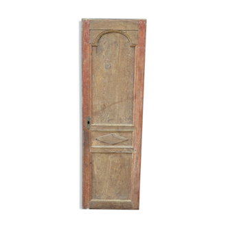 Old crude gate