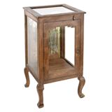 Free-standing display case