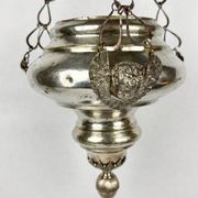 19th-century sanctuary chandelier in silver-plated brass, decorated with angels, 78 cm.