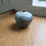 Vase artisanal forme libre bleu