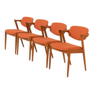 Chaises en teck modèle