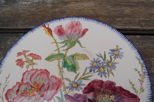 Large dish in faience Longchamp iron earth Flowers