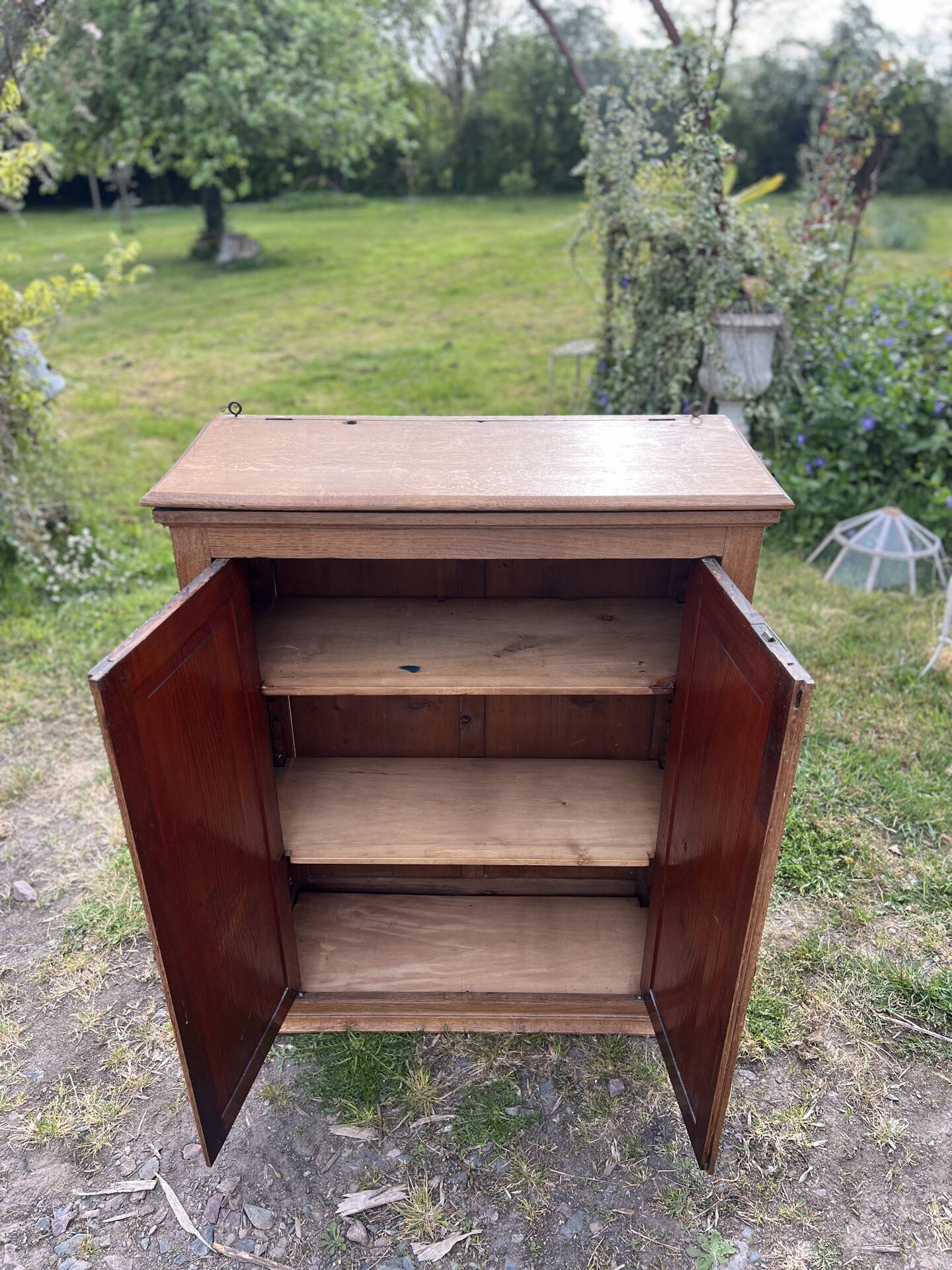 Oak buffet