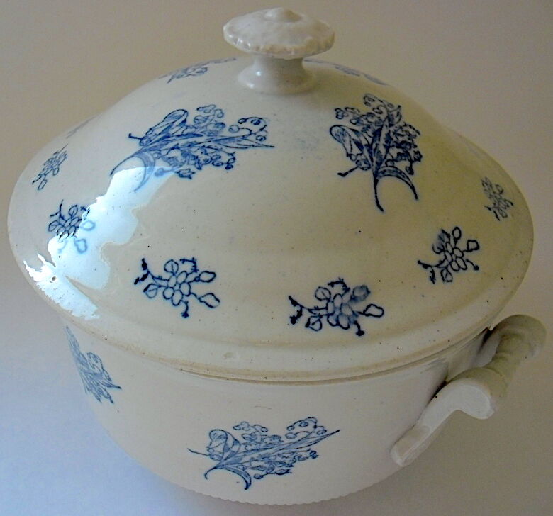 Late "steel land" sandstone soup by Revol