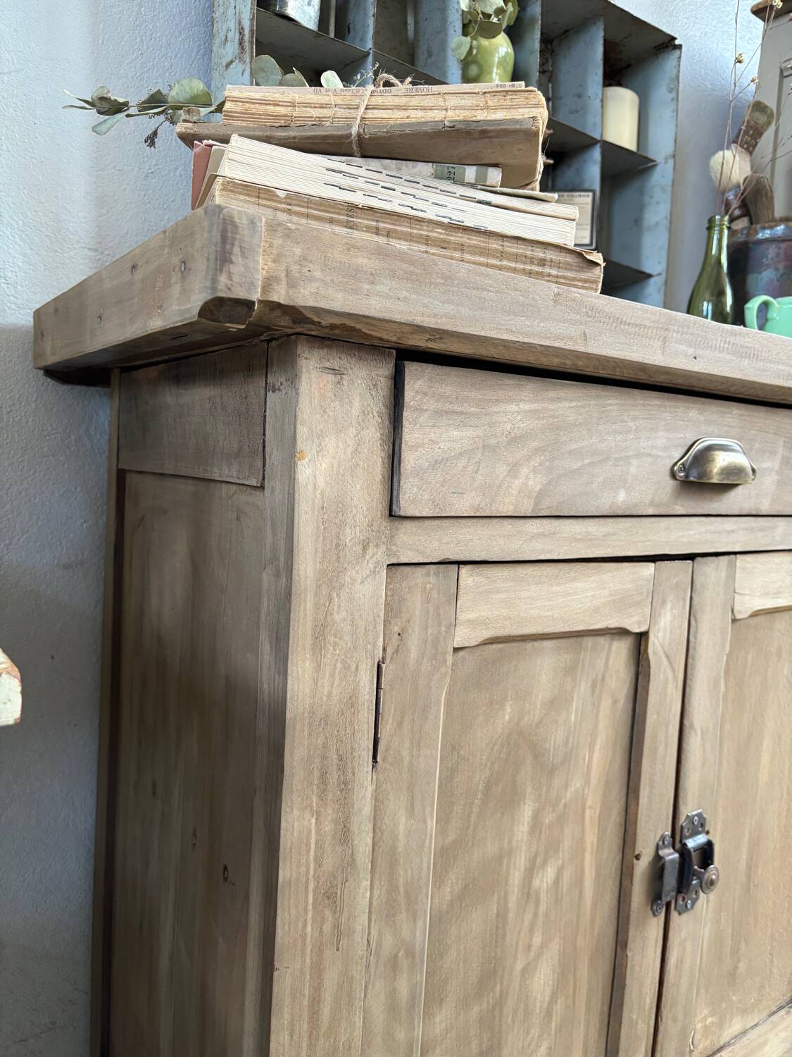 Small established buffet