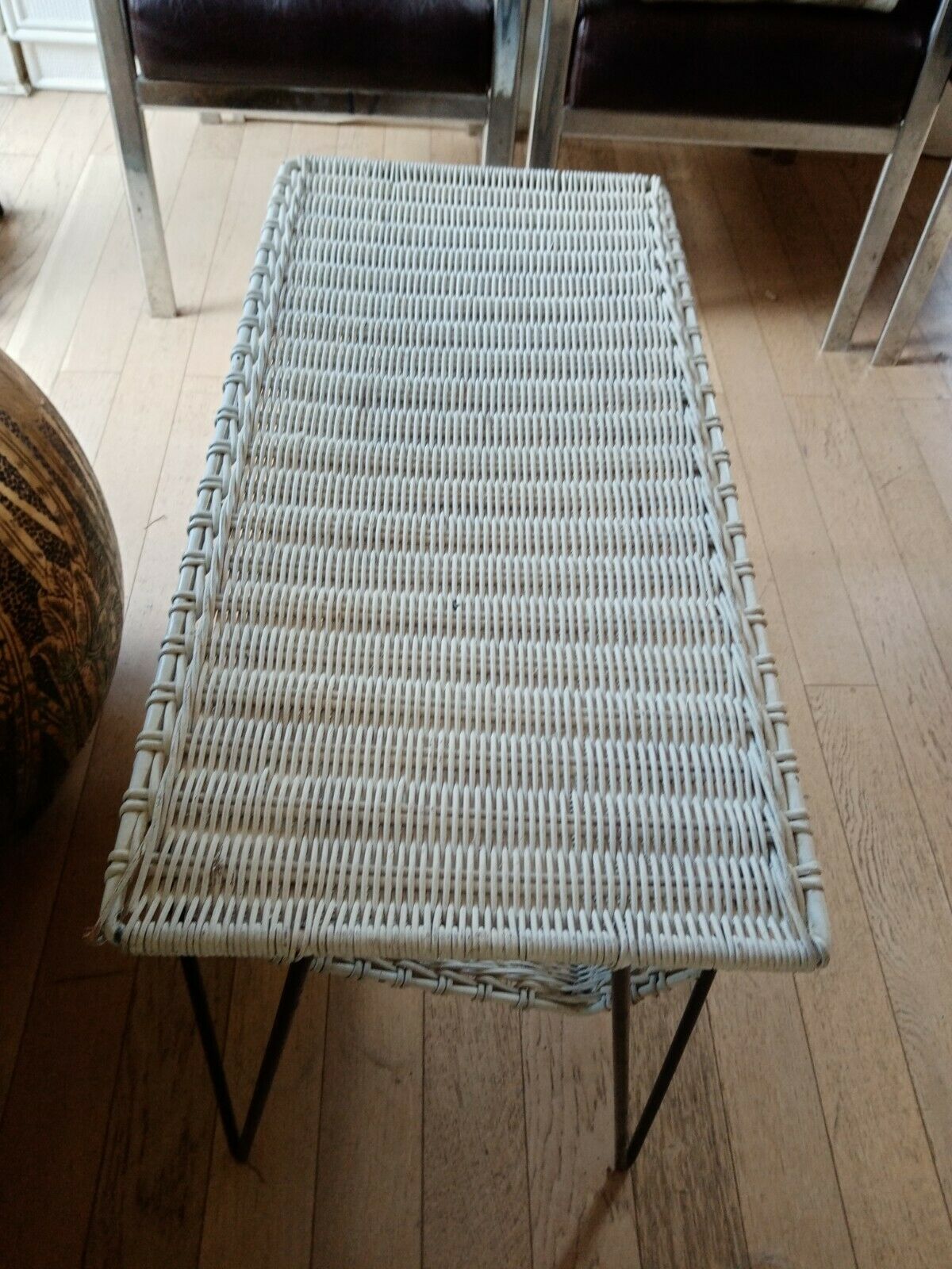 Metal painted rattan coffee table 37 X 76 height 49 cm