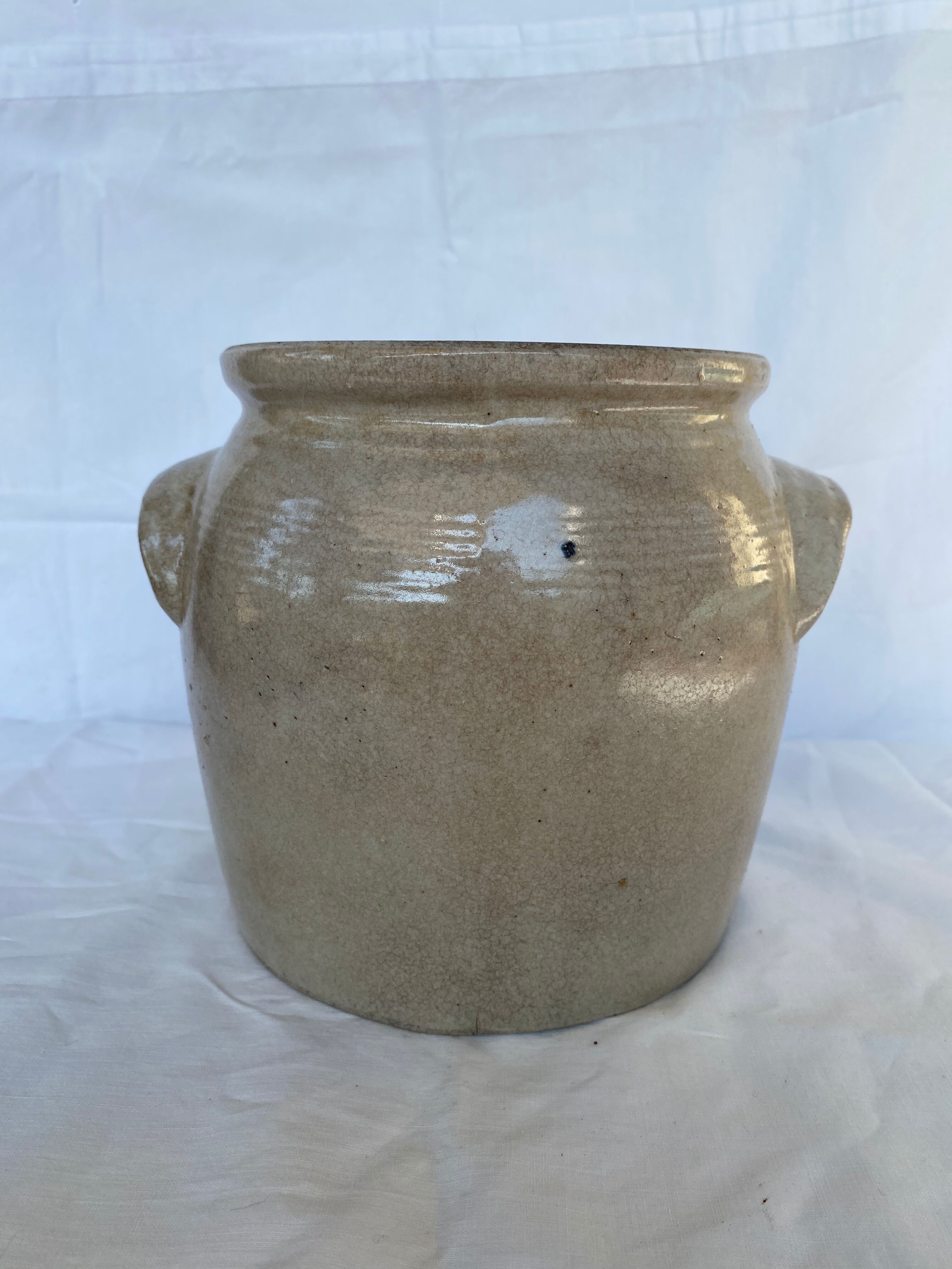 Glazed stoneware pot