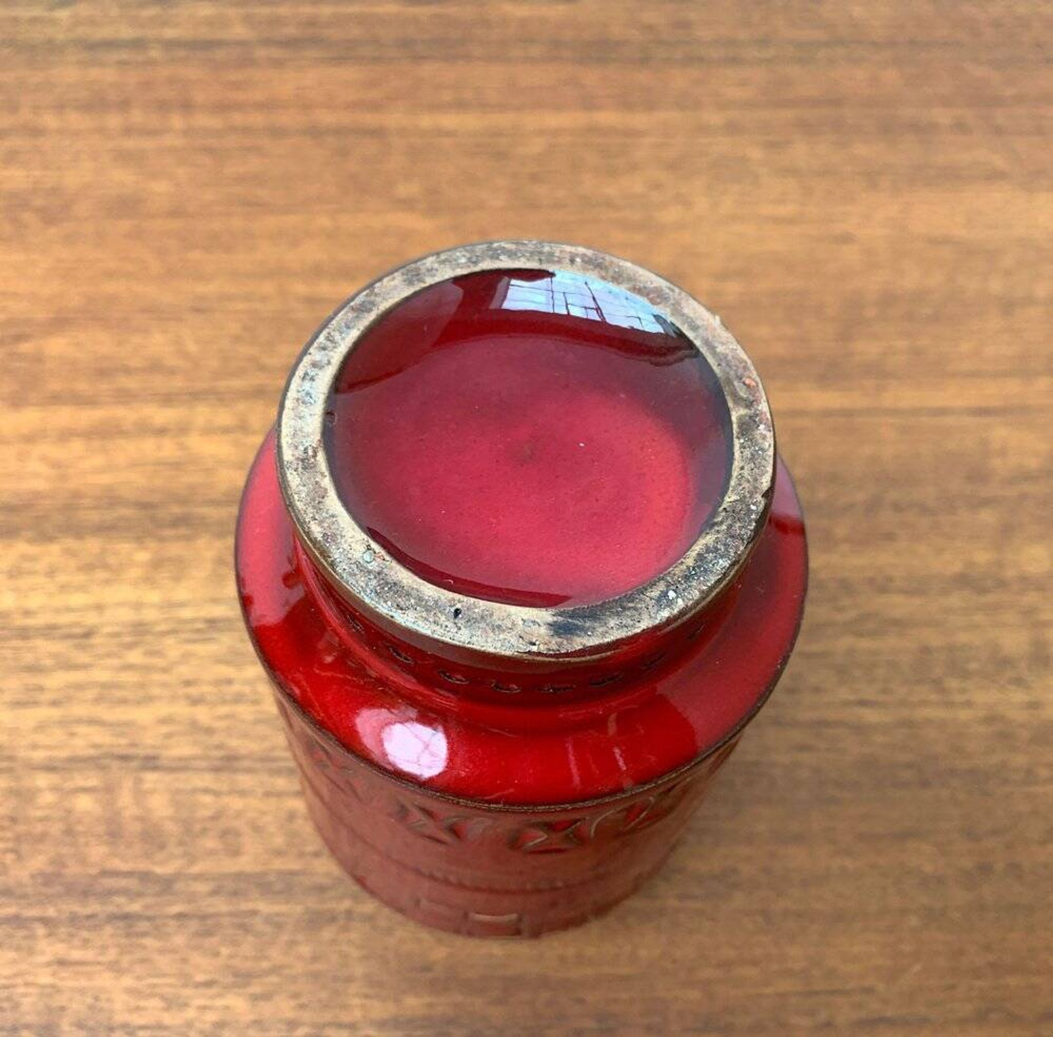 Red pottery vase Rimini Italian from the mid-century by Aldo Londi for Bitossi, 1960s.