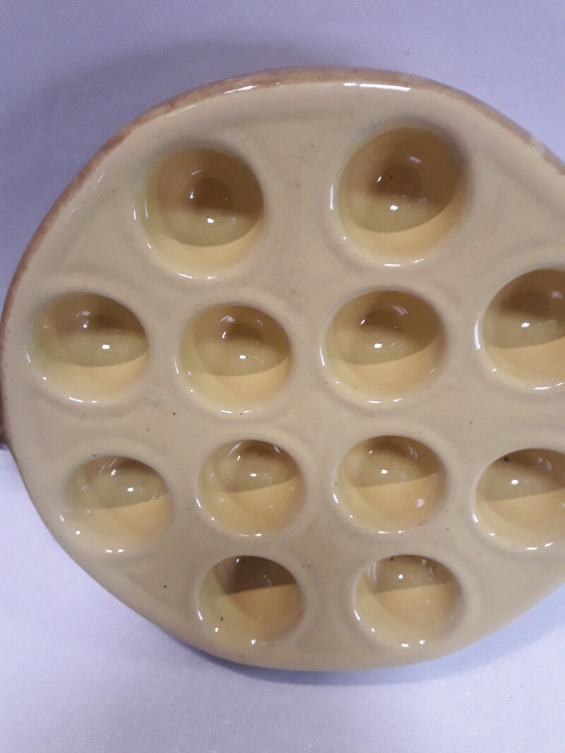 Dish or plate for 12 vintage snails (1)