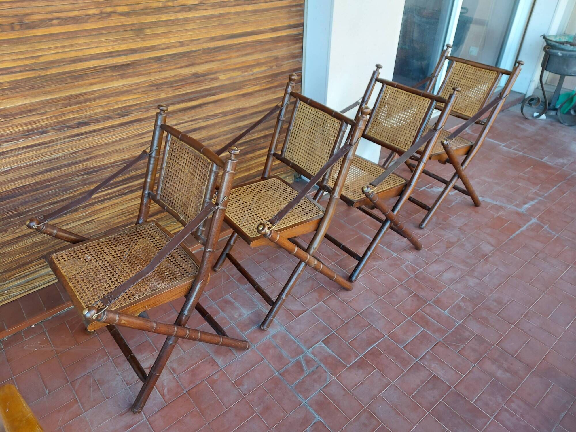 Set of 4 folding chairs old colonial style
