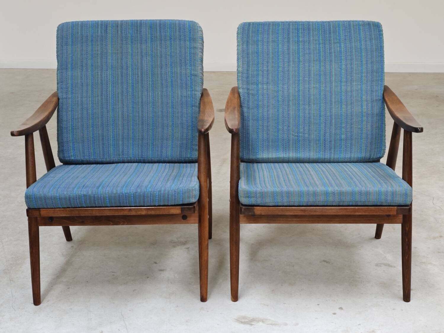 Pair of blue boomerang armchairs by Antonin Suman for Ton (Thonet) 1960
