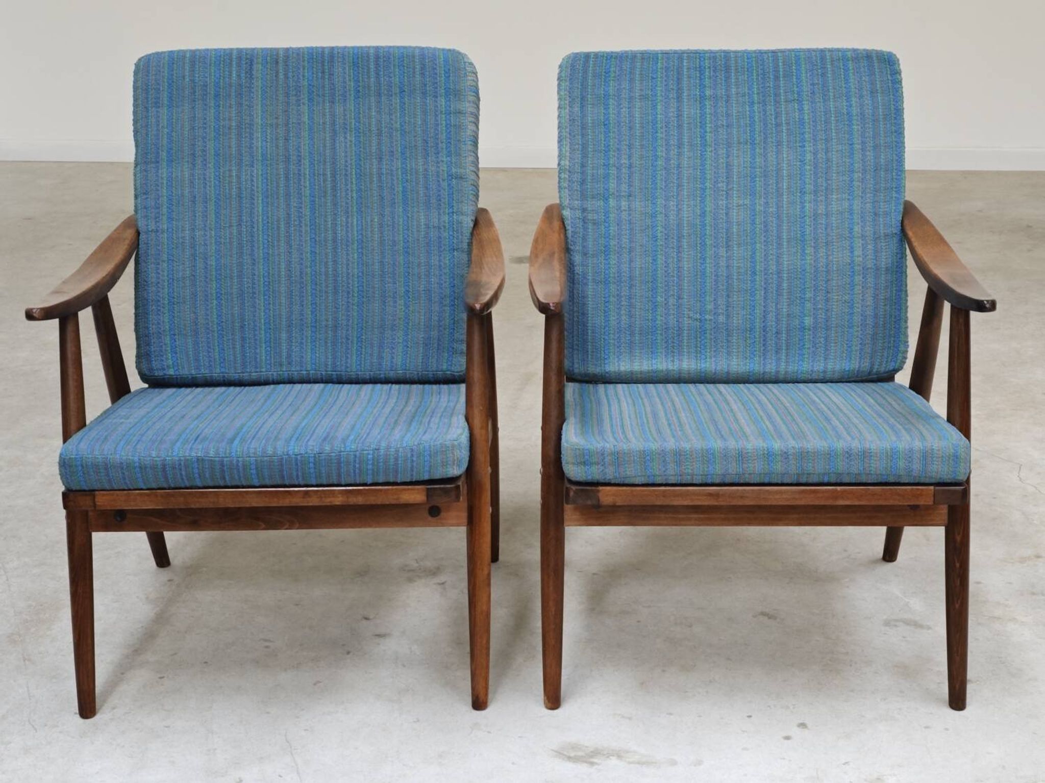 Pair of blue boomerang armchairs by Antonin Suman for Ton (Thonet) 1960