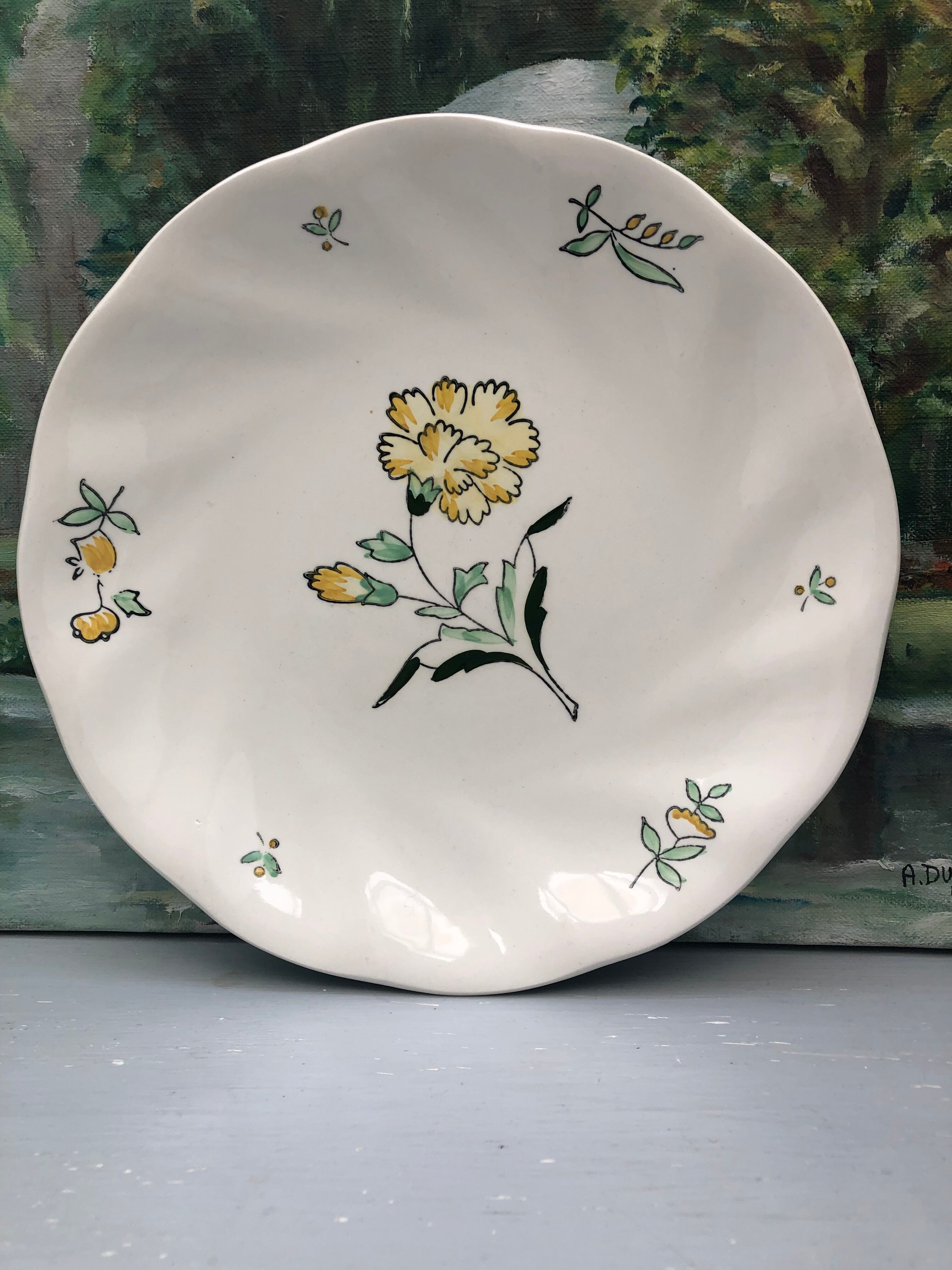 Lots of 6 flat plates model embrun, with floral motifs. Stamped Salins France