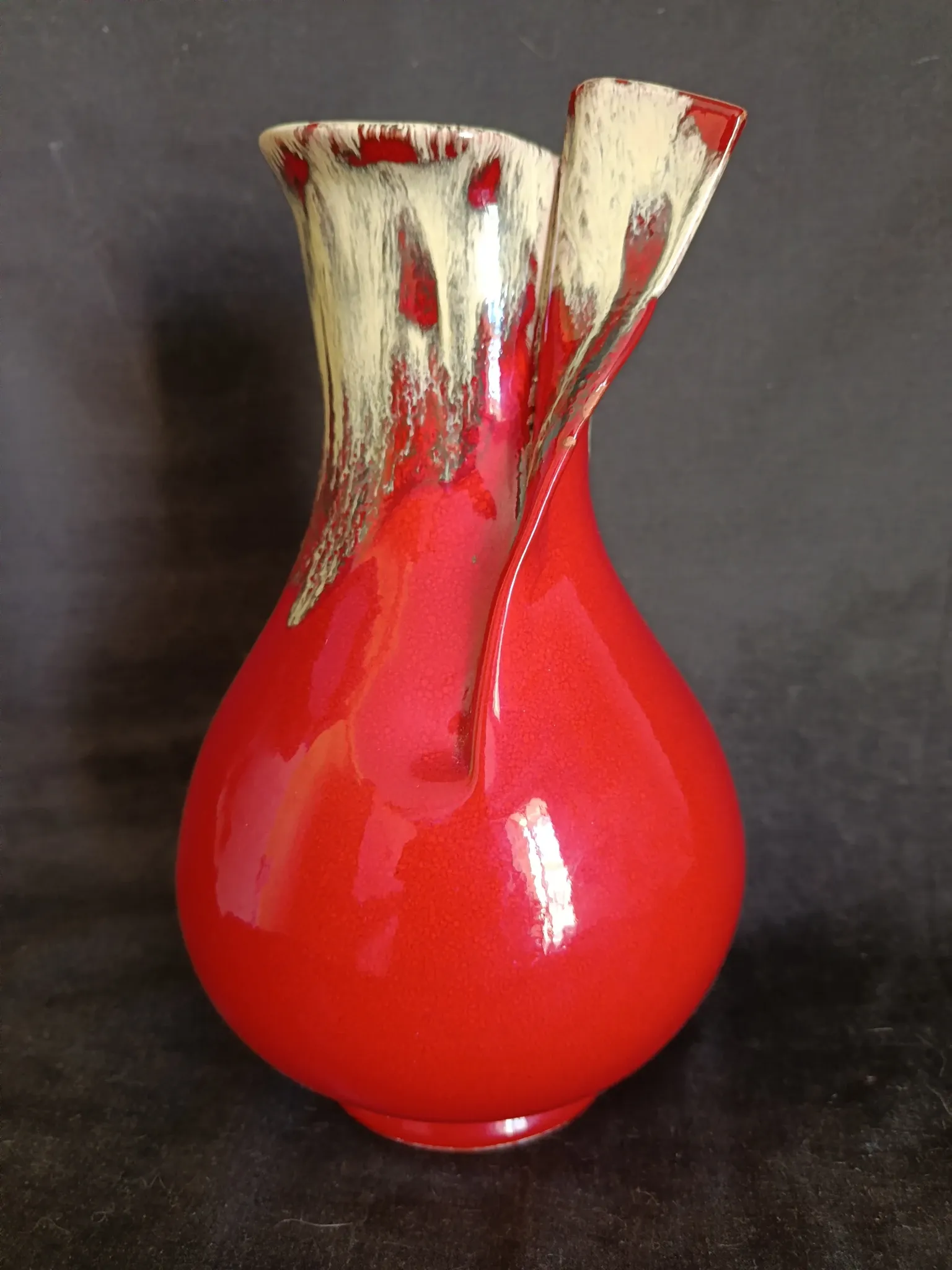 Art Deco ceramic vase by Manuel Garcia Arroyo