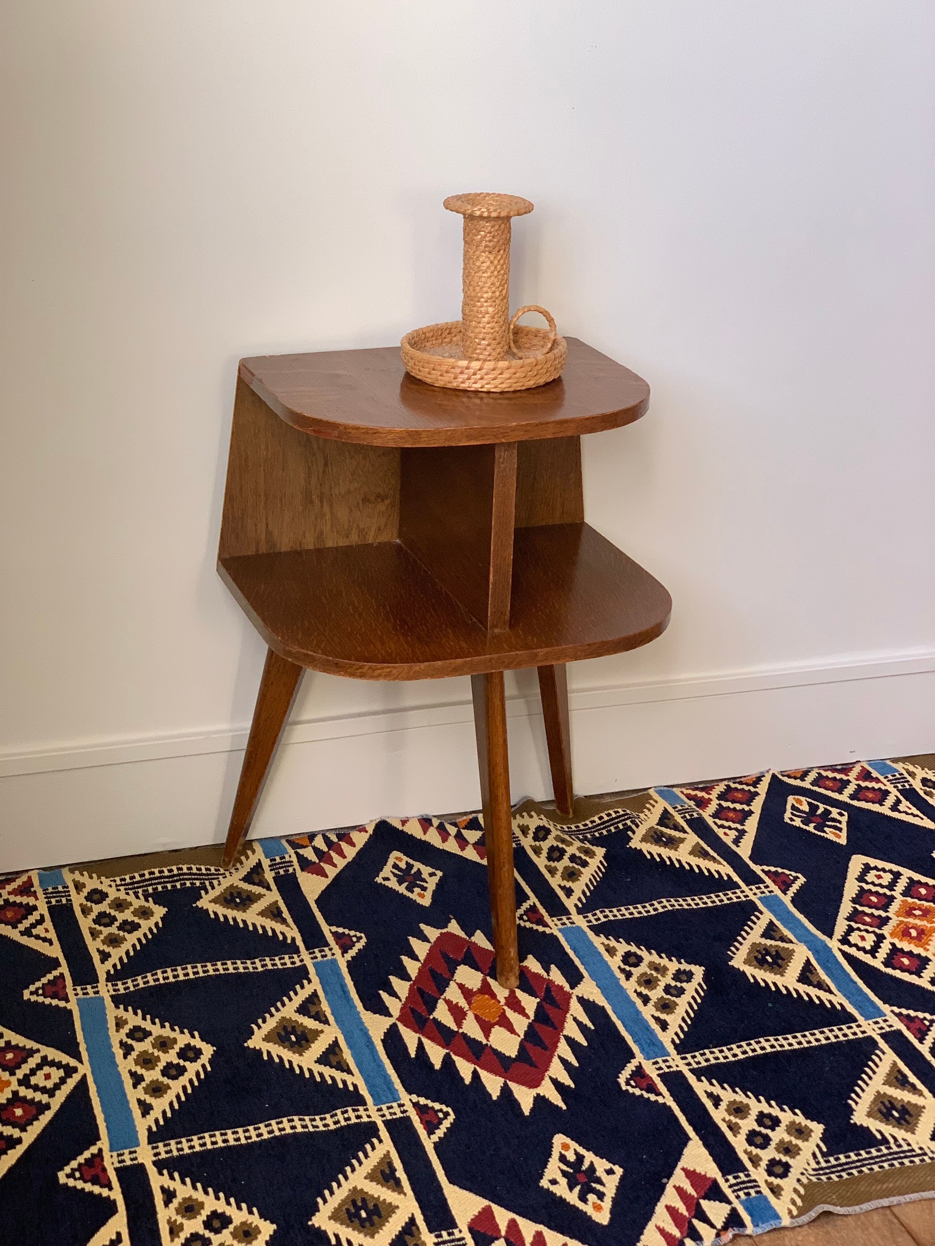 Tripod bedside