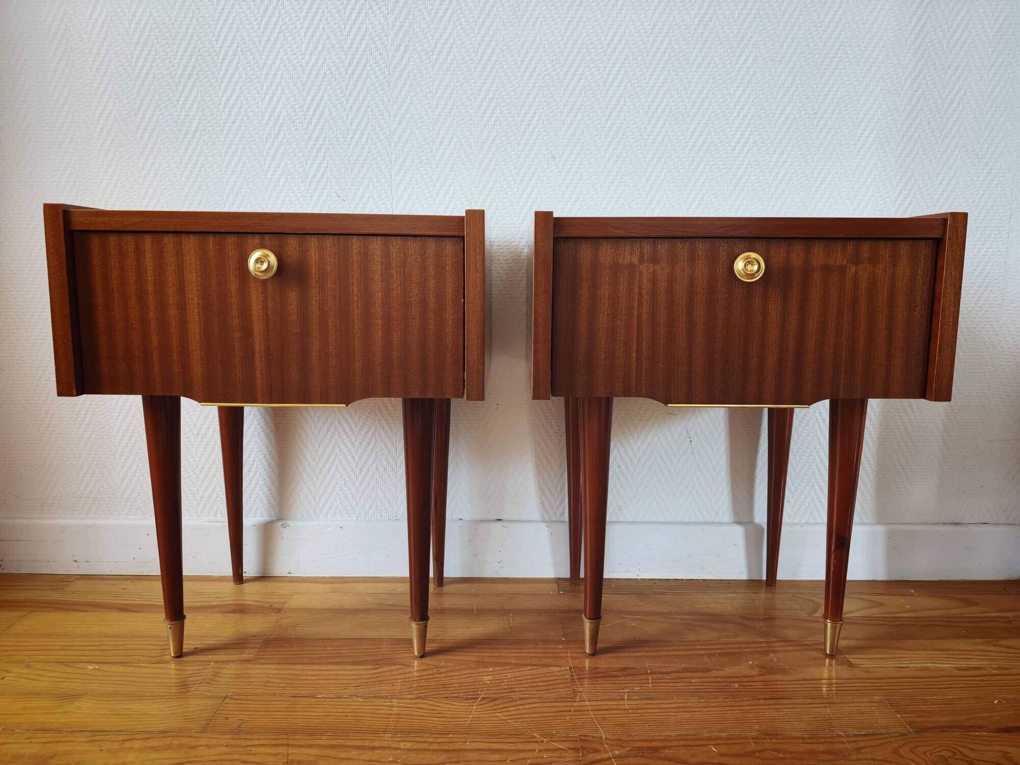Paire de tables de chevet Mid-Century