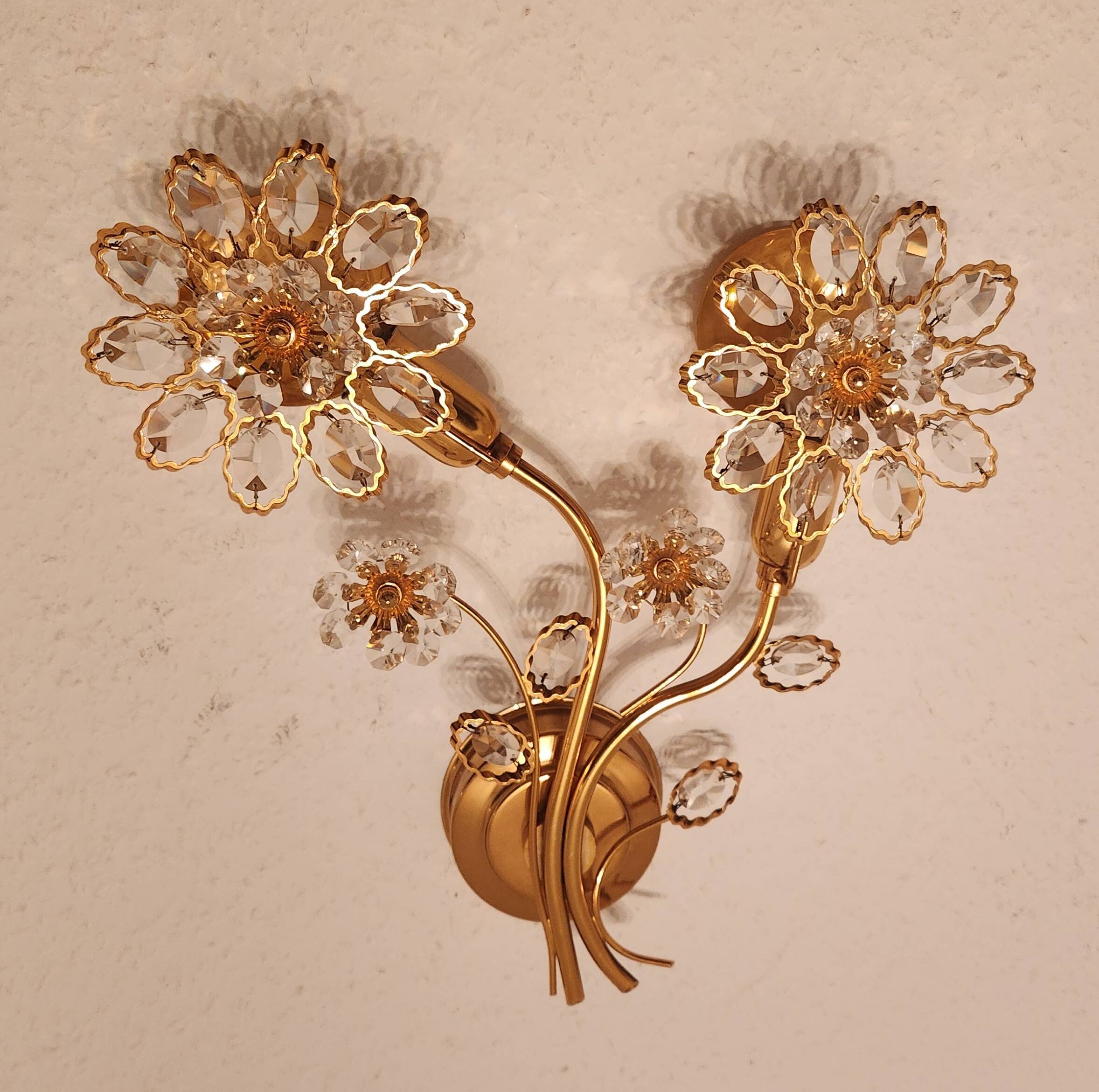 Set Hollywood Regency Wandlampe vergoldet Messing Swarovski-Kristalle Palwa
