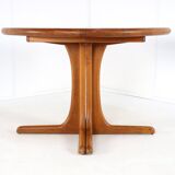 Round Danish 1x extendable teak dining table 'Kalundborg'