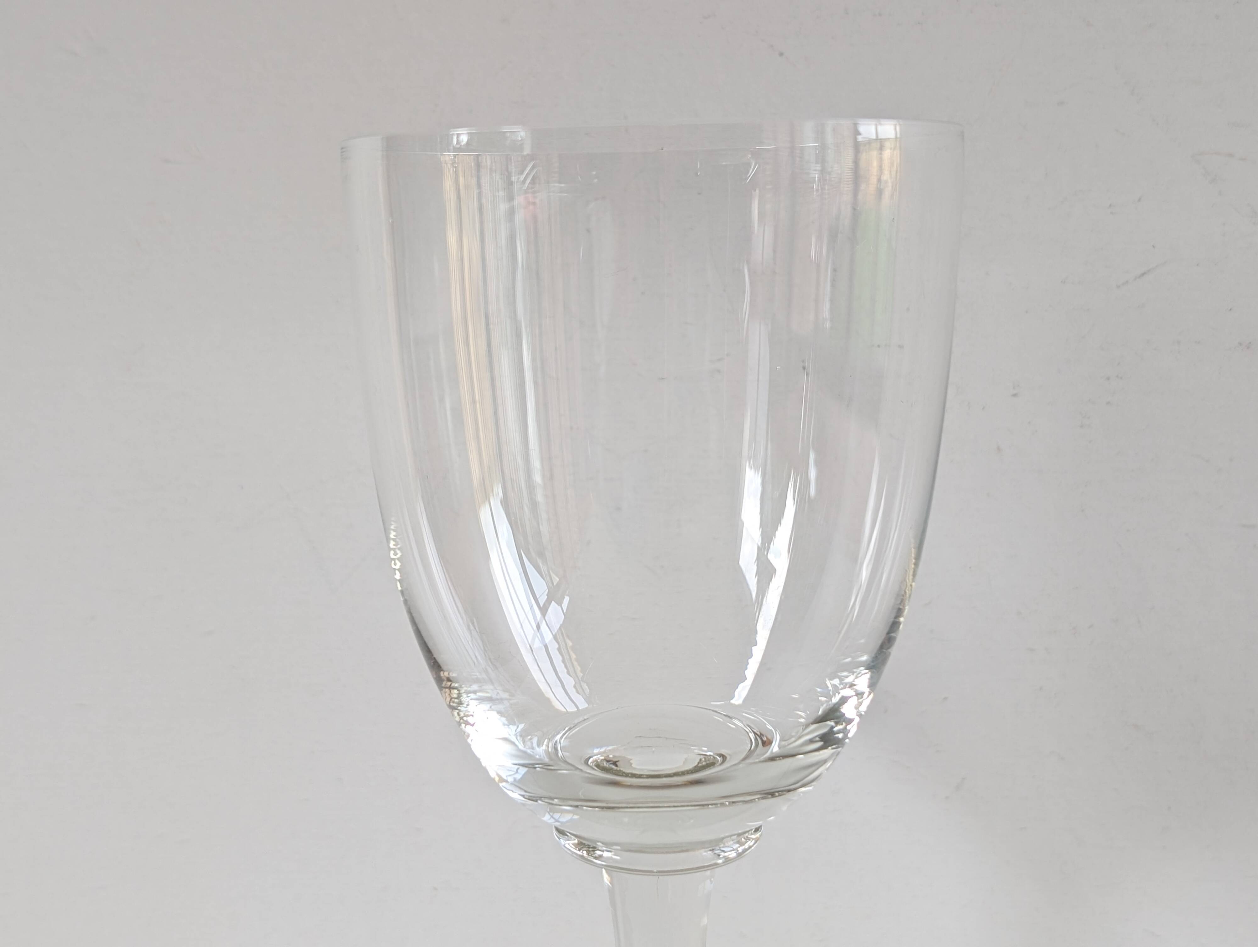 Set of 10 Flight wine glasses from the 60s