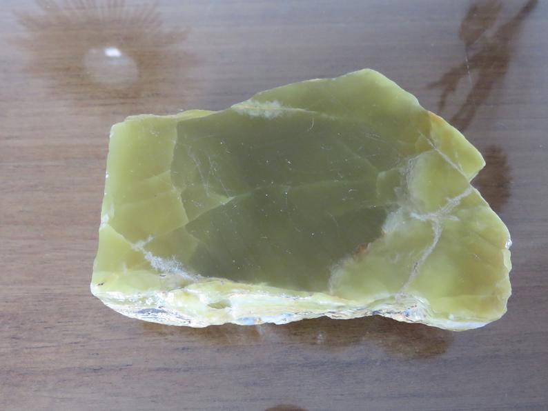 Brutalist ashtray in green oxyx